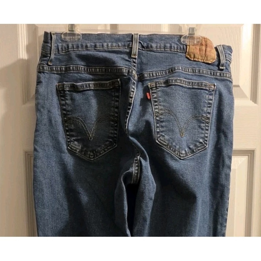 Levis 550 Classic Relaxed Boot Cut Jeans Women's 16M Medium Wash Denim